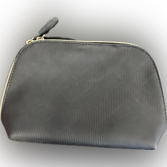 Burberry Handbags - Burberry Beauty Bag